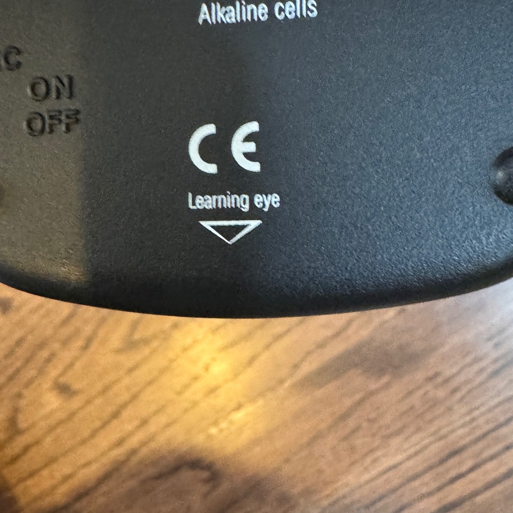 Cambridge Audio Universal Remote M1 Multimedia Explorer Backlit Control TESTED - Picture 5 of 5
